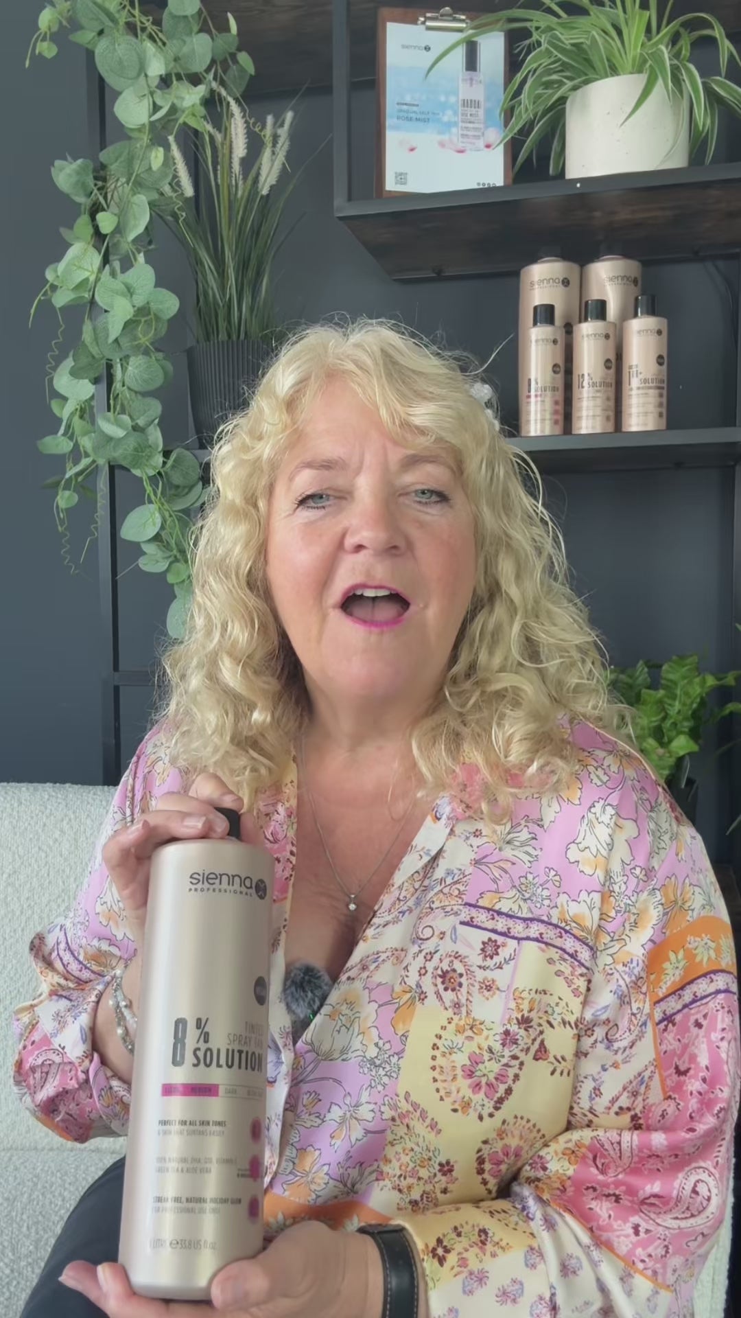 Load video: 8% Tinted Spray Tan Solution